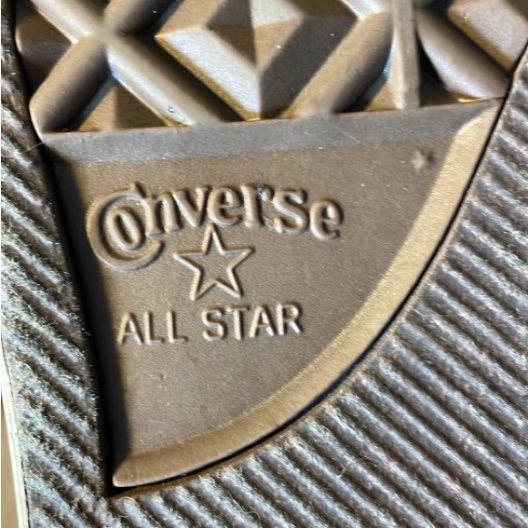 Converse man/woman metallic gold, size 10 Man/12 Woman. - Picture 6 of 8